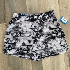 Columbia Shorts Omni-Wick Court Women's Lazy Creek Chill Medium 5” in Pockets